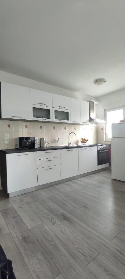 Apartman K&S Kaštela Eksteriør bilde